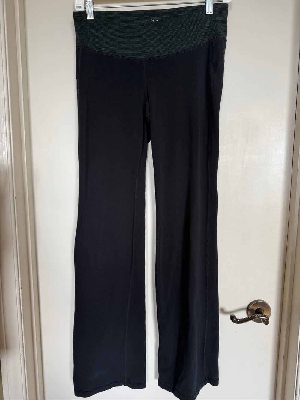 Old Navy Active Black Bootcut Yoga Pants M